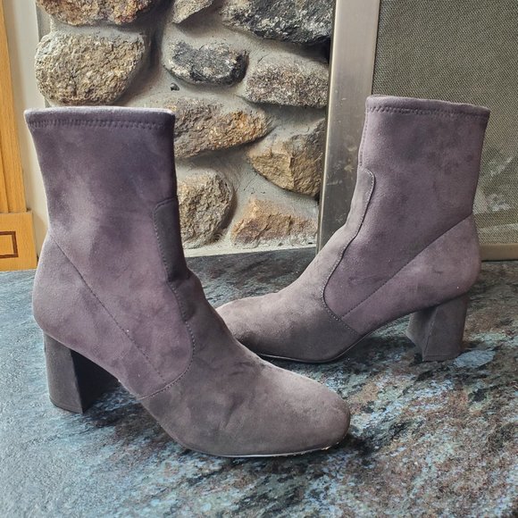 Ann Taylor Brown Micro Suede Stretch Booties Size 8.5M - Picture 1 of 16
